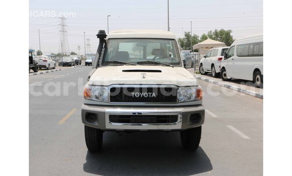 Buy Import Toyota Land Cruiser White Car in Import - Dubai in Uganda Buy Import Toyota Land Cruiser White Car in Import - Dubai in Uganda