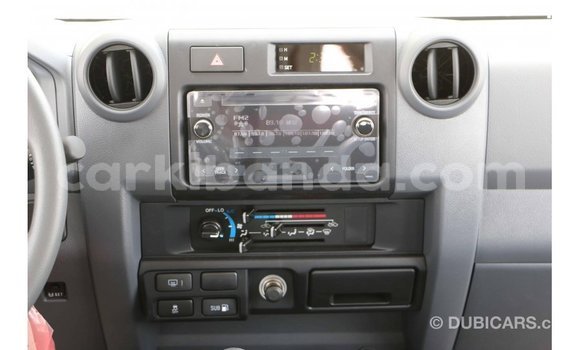 Buy Import Toyota Land Cruiser White Car in Import - Dubai in Uganda Buy Import Toyota Land Cruiser White Car in Import - Dubai in Uganda