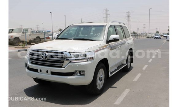 Buy Import Toyota Land Cruiser White Car in Import - Dubai in Uganda Buy Import Toyota Land Cruiser White Car in Import - Dubai in Uganda