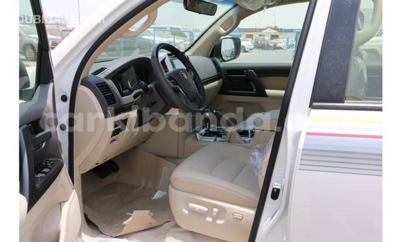 Buy Import Toyota Land Cruiser White Car in Import - Dubai in Uganda Buy Import Toyota Land Cruiser White Car in Import - Dubai in Uganda
