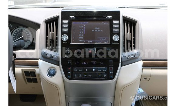Buy Import Toyota Land Cruiser White Car in Import - Dubai in Uganda Buy Import Toyota Land Cruiser White Car in Import - Dubai in Uganda