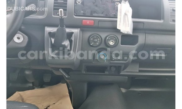 Buy Import Toyota Hiace White Car in Import - Dubai in Uganda Buy Import Toyota Hiace White Car in Import - Dubai in Uganda