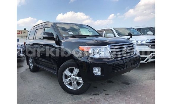 Gura Imported Toyota Land Cruiser Black Imodoka i Import - Dubai mu Uganda Gura Imported Toyota Land Cruiser Black Imodoka i Import - Dubai mu Uganda