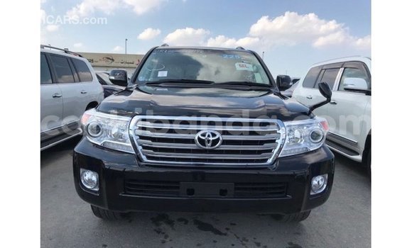Gura Imported Toyota Land Cruiser Black Imodoka i Import - Dubai mu Uganda Gura Imported Toyota Land Cruiser Black Imodoka i Import - Dubai mu Uganda