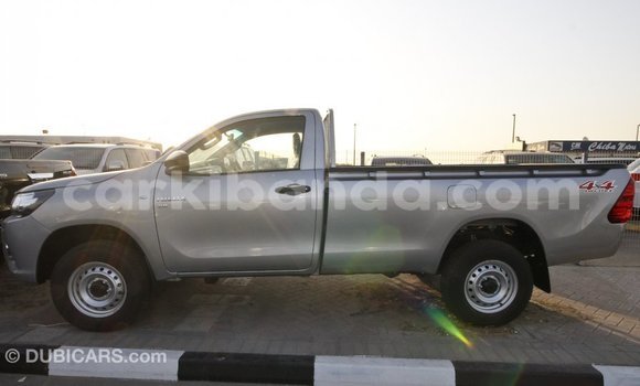 Nunua Imported Toyota Hilux Nyingine Gari ndani ya Import - Dubai nchini Uganda Nunua Imported Toyota Hilux Nyingine Gari ndani ya Import - Dubai nchini Uganda