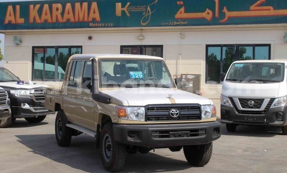 Buy Import Toyota Land Cruiser Beige Car in Import - Dubai in Uganda Buy Import Toyota Land Cruiser Beige Car in Import - Dubai in Uganda