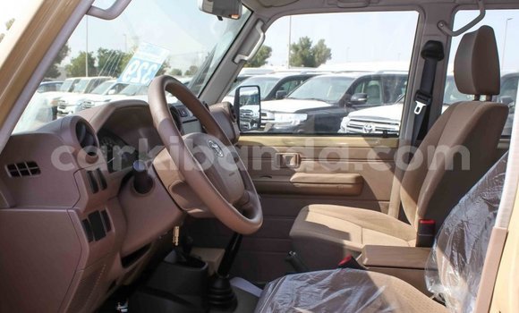Buy Import Toyota Land Cruiser Beige Car in Import - Dubai in Uganda Buy Import Toyota Land Cruiser Beige Car in Import - Dubai in Uganda