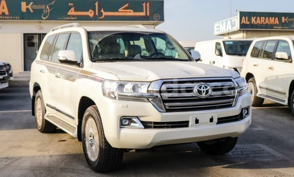 Buy Import Toyota Land Cruiser White Car in Import - Dubai in Uganda Buy Import Toyota Land Cruiser White Car in Import - Dubai in Uganda
