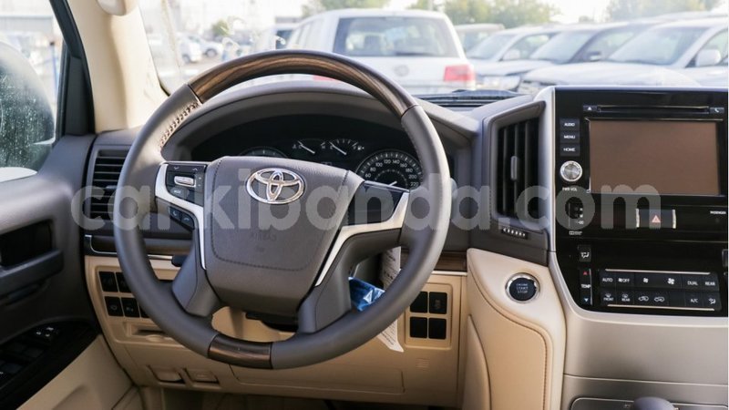 Big with watermark toyota land cruiser uganda import dubai 8971