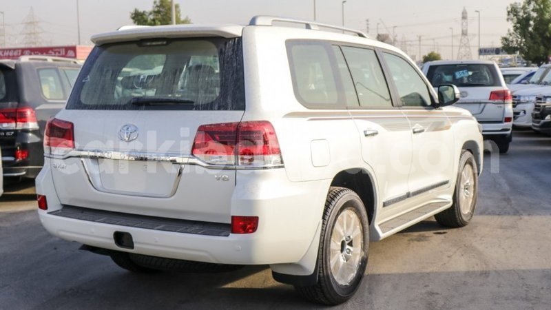 Big with watermark toyota land cruiser uganda import dubai 8971