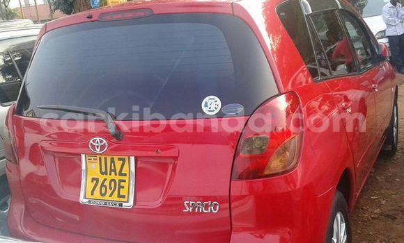 Gura Yakoze Toyota Spacio Red Imodoka i Kampala mu Uganda Gura Yakoze Toyota Spacio Red Imodoka i Kampala mu Uganda