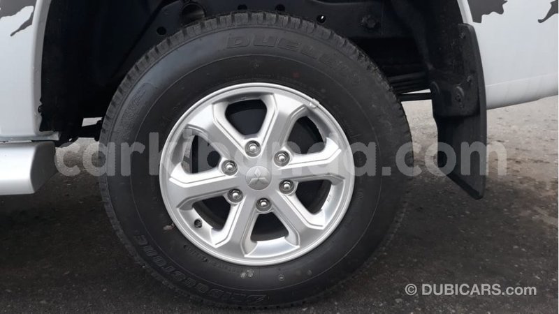 Big with watermark mitsubishi l200 uganda import dubai 8972