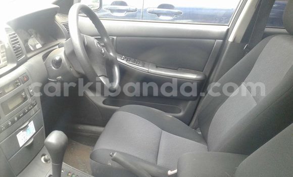 Gura Yakoze Toyota Allex Silver Imodoka i Kampala mu Uganda Gura Yakoze Toyota Allex Silver Imodoka i Kampala mu Uganda