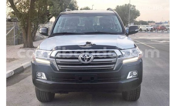 Buy Import Toyota Land Cruiser Black Car in Import - Dubai in Uganda Buy Import Toyota Land Cruiser Black Car in Import - Dubai in Uganda