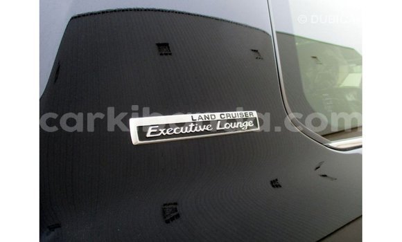 Gura Imported Toyota Land Cruiser Black Imodoka i Import - Dubai mu Uganda Gura Imported Toyota Land Cruiser Black Imodoka i Import - Dubai mu Uganda