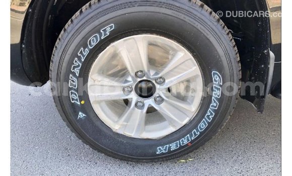 Gura Imported Toyota Land Cruiser Black Imodoka i Import - Dubai mu Uganda Gura Imported Toyota Land Cruiser Black Imodoka i Import - Dubai mu Uganda