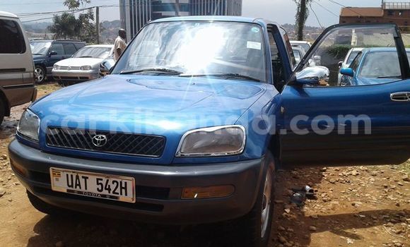 Gura Yakoze Toyota RAV4 Blue Imodoka i Kampala mu Uganda Gura Yakoze Toyota RAV4 Blue Imodoka i Kampala mu Uganda
