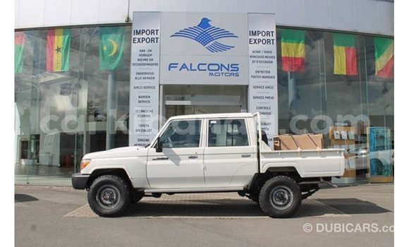 Buy Import Toyota Land Cruiser White Car in Import - Dubai in Uganda Buy Import Toyota Land Cruiser White Car in Import - Dubai in Uganda