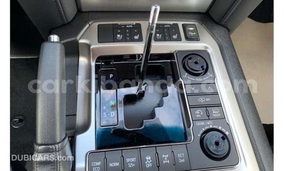 Gura Imported Toyota Land Cruiser Black Imodoka i Import - Dubai mu Uganda Gura Imported Toyota Land Cruiser Black Imodoka i Import - Dubai mu Uganda