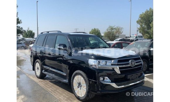 Gura Imported Toyota Land Cruiser Black Imodoka i Import - Dubai mu Uganda Gura Imported Toyota Land Cruiser Black Imodoka i Import - Dubai mu Uganda