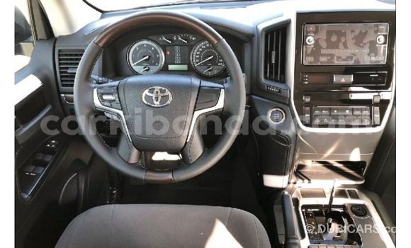 Gura Imported Toyota Land Cruiser Black Imodoka i Import - Dubai mu Uganda Gura Imported Toyota Land Cruiser Black Imodoka i Import - Dubai mu Uganda
