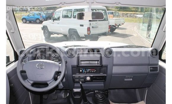 Buy Import Toyota Land Cruiser White Car in Import - Dubai in Uganda Buy Import Toyota Land Cruiser White Car in Import - Dubai in Uganda