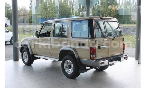 Buy Import Toyota Land Cruiser Beige Car in Import - Dubai in Uganda Buy Import Toyota Land Cruiser Beige Car in Import - Dubai in Uganda