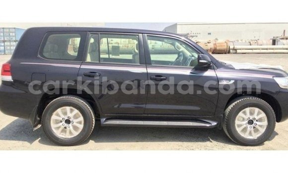 Gura Imported Toyota Land Cruiser Black Imodoka i Import - Dubai mu Uganda Gura Imported Toyota Land Cruiser Black Imodoka i Import - Dubai mu Uganda