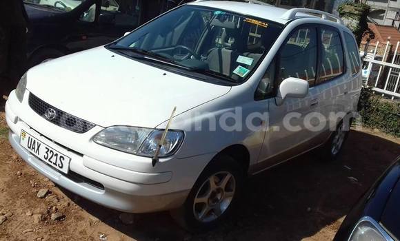 Buy Used Toyota Spacio White Car in Kampala in Uganda Buy Used Toyota Spacio White Car in Kampala in Uganda