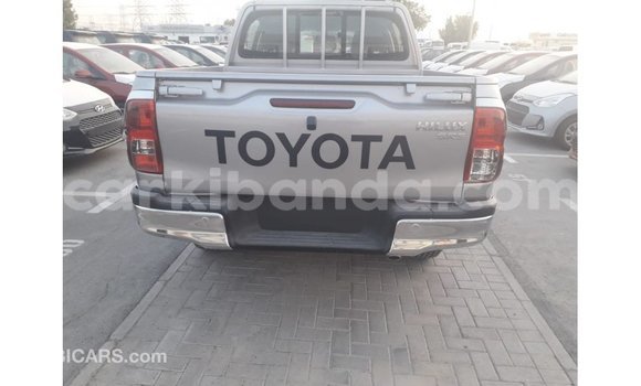 Acheter Import Voiture Toyota Hilux Autre à Import - Dubai, Ouganda Acheter Import Voiture Toyota Hilux Autre à Import - Dubai, Ouganda