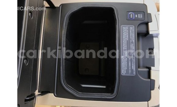 Gura Imported Toyota Land Cruiser Other Imodoka i Import - Dubai mu Uganda Gura Imported Toyota Land Cruiser Other Imodoka i Import - Dubai mu Uganda