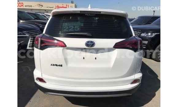 Buy Import Toyota 4Runner White Car in Import - Dubai in Uganda Buy Import Toyota 4Runner White Car in Import - Dubai in Uganda