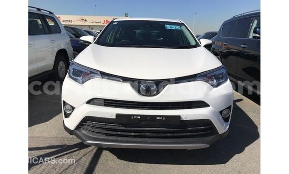 Buy Import Toyota 4Runner White Car in Import - Dubai in Uganda Buy Import Toyota 4Runner White Car in Import - Dubai in Uganda