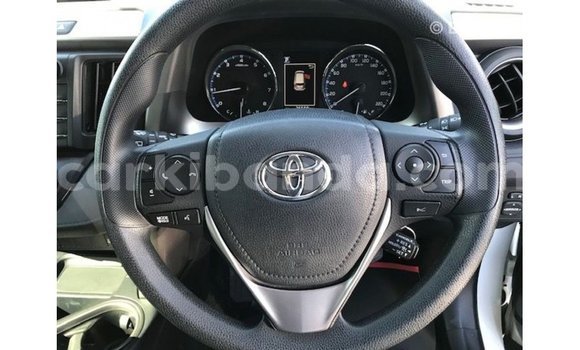Buy Import Toyota 4Runner White Car in Import - Dubai in Uganda Buy Import Toyota 4Runner White Car in Import - Dubai in Uganda