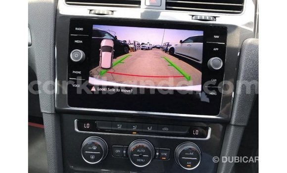 Nunua Imported Volkswagen Golf Nyeupe Gari ndani ya Import - Dubai nchini Uganda Nunua Imported Volkswagen Golf Nyeupe Gari ndani ya Import - Dubai nchini Uganda