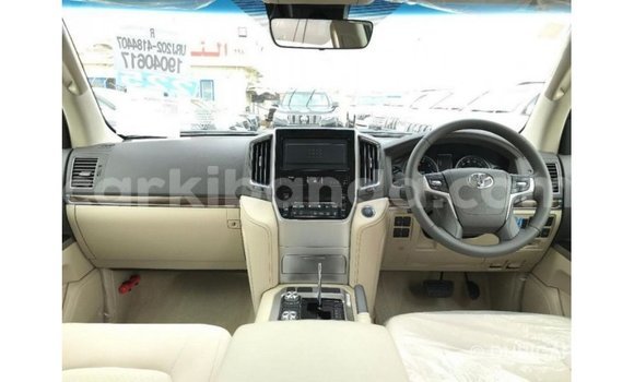 Nunua Imported Toyota Land Cruiser Nyingine Gari ndani ya Import - Dubai nchini Uganda Nunua Imported Toyota Land Cruiser Nyingine Gari ndani ya Import - Dubai nchini Uganda