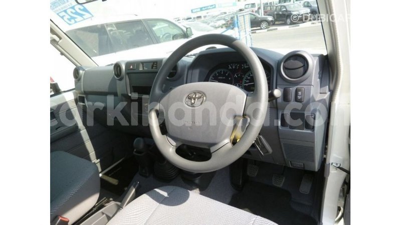 Big with watermark toyota land cruiser uganda import dubai 9047
