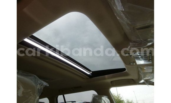 Gura Imported Toyota Land Cruiser White Imodoka i Import - Dubai mu Uganda Gura Imported Toyota Land Cruiser White Imodoka i Import - Dubai mu Uganda