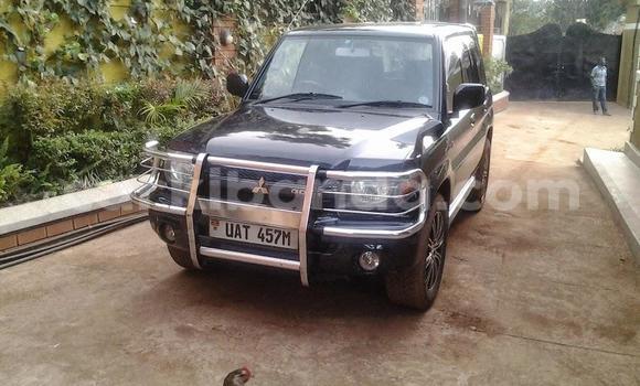 Acheter Occasion Voiture Mitsubishi Pajero Noir à Kampala, Ouganda Acheter Occasion Voiture Mitsubishi Pajero Noir à Kampala, Ouganda