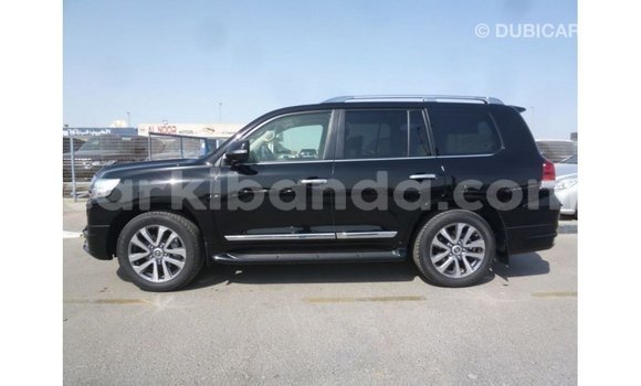 Gura Imported Toyota Land Cruiser Black Imodoka i Import - Dubai mu Uganda Gura Imported Toyota Land Cruiser Black Imodoka i Import - Dubai mu Uganda