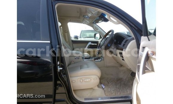 Gura Imported Toyota Land Cruiser Black Imodoka i Import - Dubai mu Uganda Gura Imported Toyota Land Cruiser Black Imodoka i Import - Dubai mu Uganda