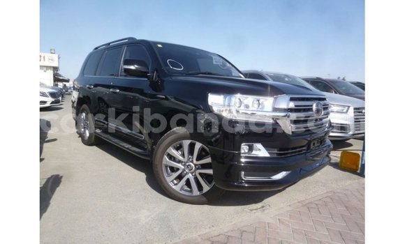 Gura Imported Toyota Land Cruiser Black Imodoka i Import - Dubai mu Uganda Gura Imported Toyota Land Cruiser Black Imodoka i Import - Dubai mu Uganda