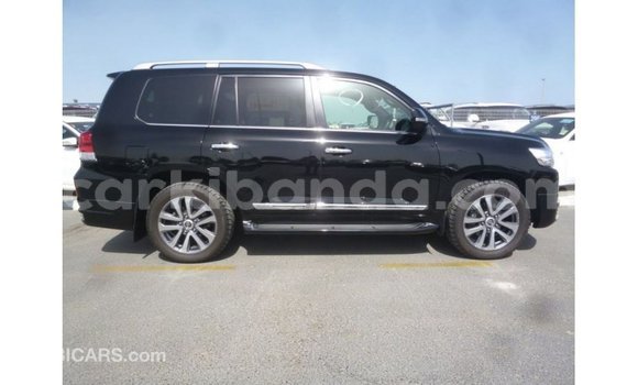 Gura Imported Toyota Land Cruiser Black Imodoka i Import - Dubai mu Uganda Gura Imported Toyota Land Cruiser Black Imodoka i Import - Dubai mu Uganda