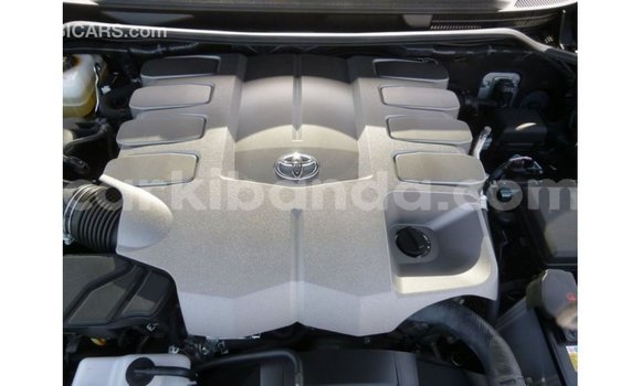Gura Imported Toyota Land Cruiser Black Imodoka i Import - Dubai mu Uganda Gura Imported Toyota Land Cruiser Black Imodoka i Import - Dubai mu Uganda