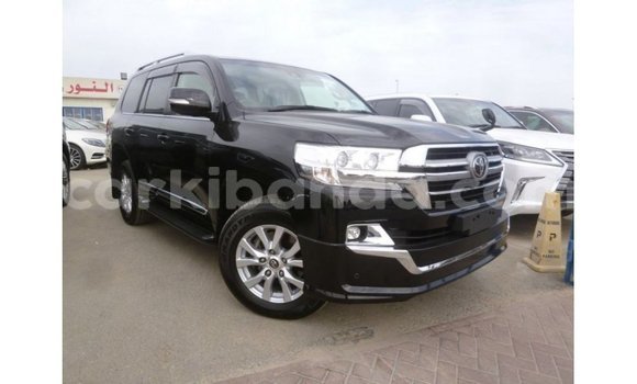 Acheter Import Voiture Toyota Land Cruiser Noir à Import - Dubai, Ouganda Acheter Import Voiture Toyota Land Cruiser Noir à Import - Dubai, Ouganda