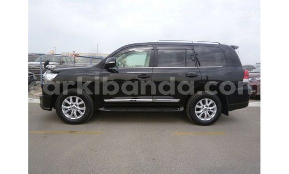 Acheter Import Voiture Toyota Land Cruiser Noir à Import - Dubai, Ouganda Acheter Import Voiture Toyota Land Cruiser Noir à Import - Dubai, Ouganda