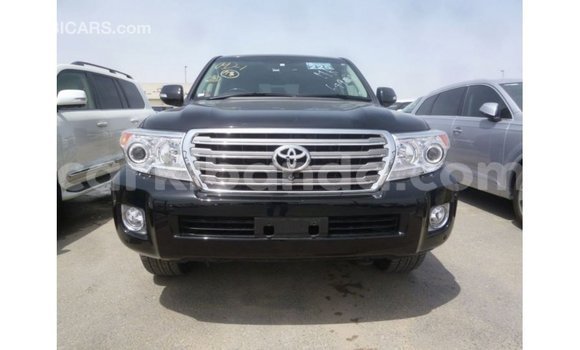 Gura Imported Toyota Land Cruiser Black Imodoka i Import - Dubai mu Uganda Gura Imported Toyota Land Cruiser Black Imodoka i Import - Dubai mu Uganda
