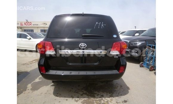 Gura Imported Toyota Land Cruiser Black Imodoka i Import - Dubai mu Uganda Gura Imported Toyota Land Cruiser Black Imodoka i Import - Dubai mu Uganda