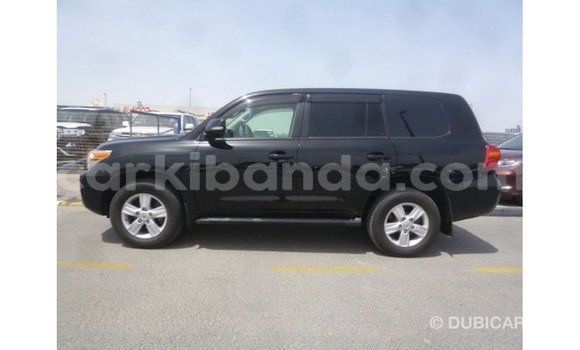 Gura Imported Toyota Land Cruiser Black Imodoka i Import - Dubai mu Uganda Gura Imported Toyota Land Cruiser Black Imodoka i Import - Dubai mu Uganda