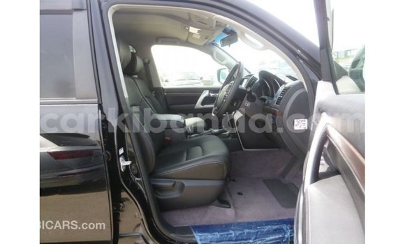 Gura Imported Toyota Land Cruiser Black Imodoka i Import - Dubai mu Uganda Gura Imported Toyota Land Cruiser Black Imodoka i Import - Dubai mu Uganda
